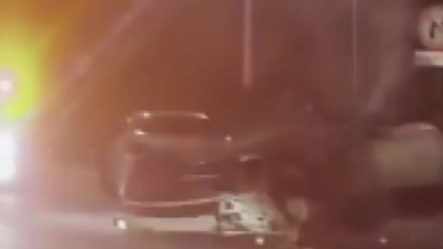 경부고속도로 신갈분기점 차량 화재...운전자 다쳐 / YTN