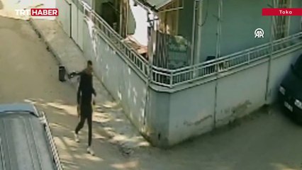 Tartıştığı kişinin aracını ateşe veren zanlı gözaltına alındı