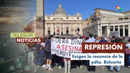 Ciudadanos peruanos se manifiestan en contra del gobierno Dina Boluarte