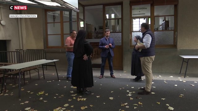 Pourquoi a-t-on le droit de prier en école privée catholique ?