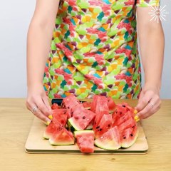 Easy fruit cutting hacks for this summer!