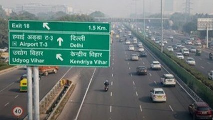 हरे रंग के ही क्यों होते हैं हाइवे पर लगे साइन बोर्ड?