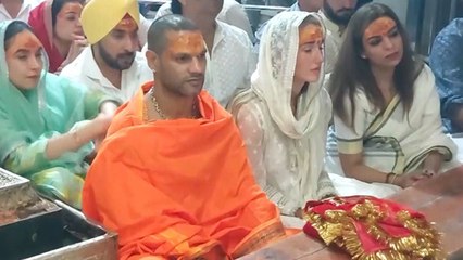 Shikhar Dhawan ने Gf Sophie Shine के साथ Ujjain Mahakal Temple Darshan, Bhasma Aarti Full Video