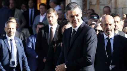 Pedro Sánchez y la cúpula del PSOE acuden al funeral de Guillermo Fernández Vara