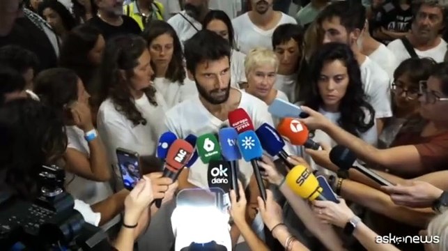 Flotilla, attivisti: maltrattamenti, anche su Greta. Israele: falso