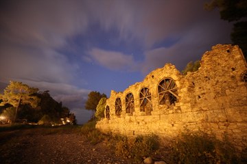 Olympos Antik Kenti’nde “gece müzeciliği”: Gün batımından sonra keşfediliyor!