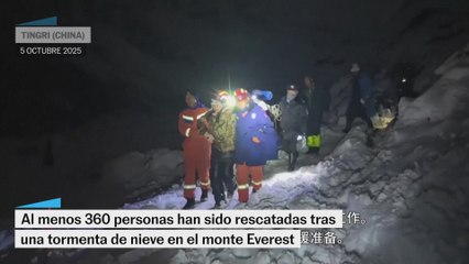 Cientos de senderistas son evacuados tras una tormenta de nieve en el lado tibetano del Everest
