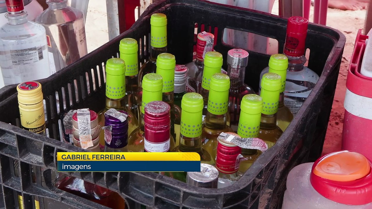 Vendas de bebidas na praia de Boa Viagem: alternativas aos drinques com gin e vodka após suspeitas de adulteração por metanol