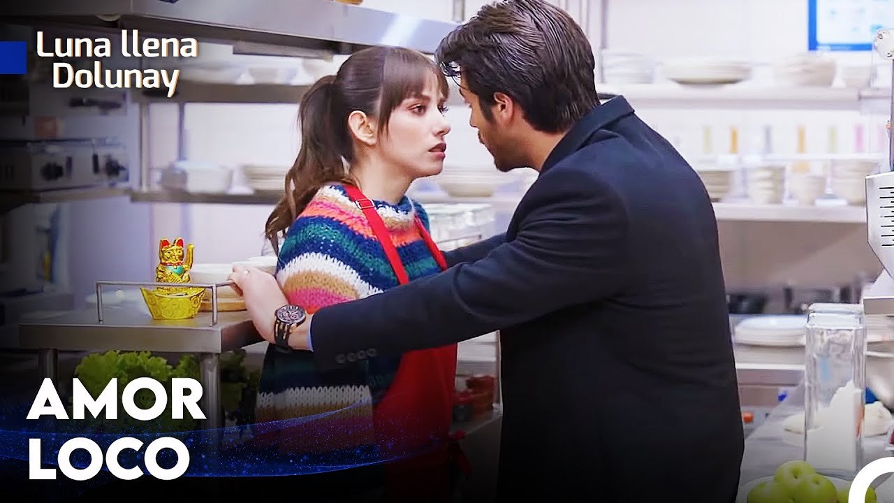 El Amor Fugitivo De Nazli Y Ferit - Luna llena