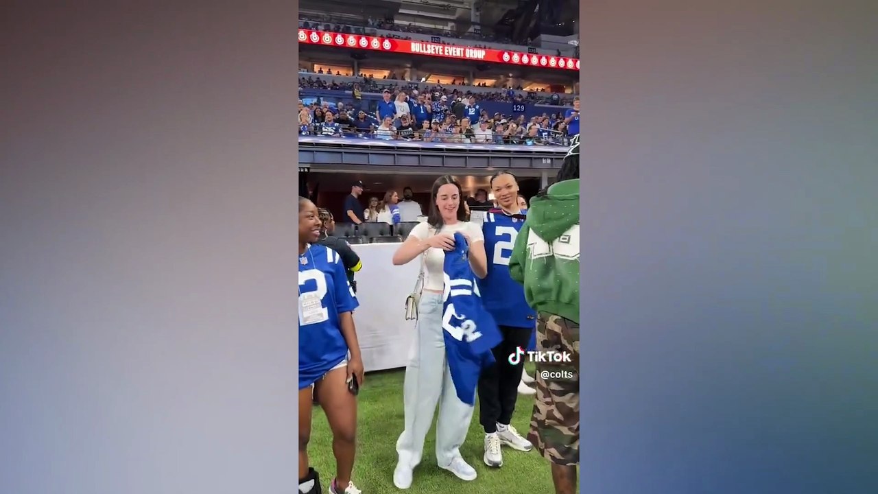 Caitlin Clark refuses to wear a Colts jersey and shocks fans by revealing she’s a Chiefs fan