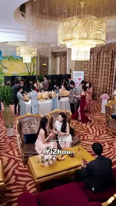 Dumped by Her Fiancé, She Spent One Night with a ‘Model’—Only to Discover He Was a Powerful Tycoon! #cdrama