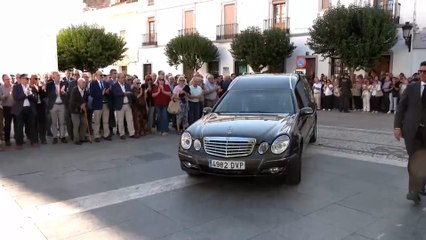 La sociedad extremeña y la política se entrelazan en un sentido adiós a Fernández Vara
