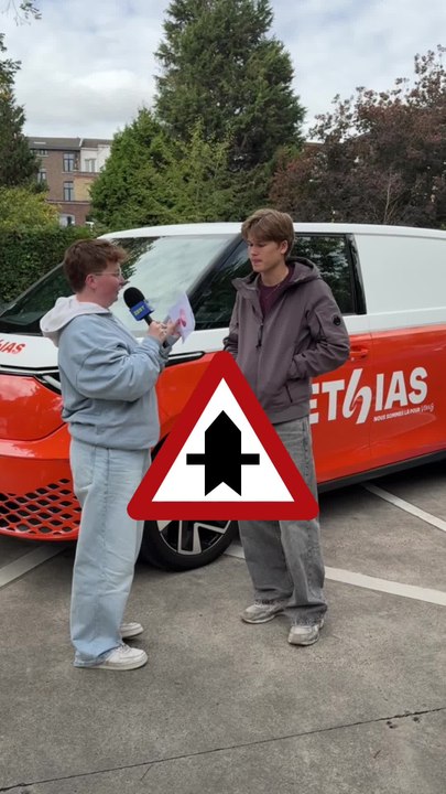 Semaine du permis de conduire - panneaux routiers