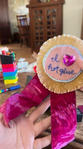 How to Make DIY Felt Ribbons Pennants