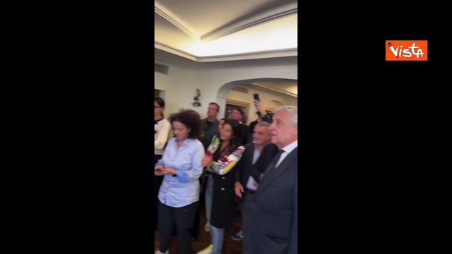Occhiuto rieletto Presidente della Calabria, festa al comitato elettorale di Foza Italia con Tajani