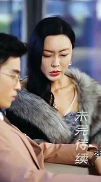 TEATER DRAMA TERBARU : Gadis berdandan jelek bercermin di kaca mobil, CEO di dalam jatuh cinta padanya