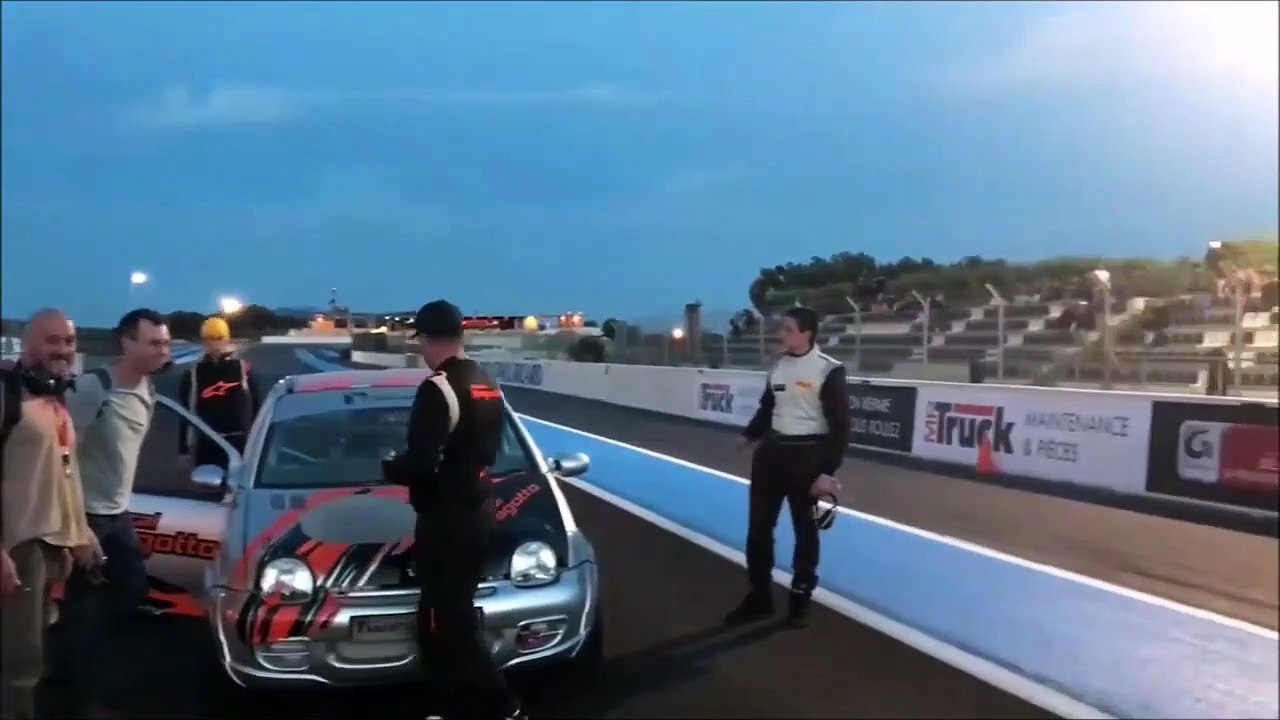 Mettre un réacteur d'avion à sa Twingo... puissant