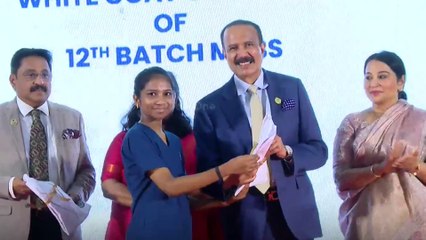 മെഡിക്കൽ വിദ്യാർഥികളെ ചേർത്ത് പിടിച്ച് ഡോ. ആസാദ് മൂപ്പൻ;സ്കോളർഷിപ്പിലൂടെ 17 വിദ്യാർഥികൾ പഠനം തുടങ്ങി