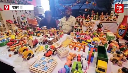कानपुर में क्राफ्ट प्रदर्शनी; लोगों को भा रही मुरादाबाद की कैंडिल लाइट, पसंद आ रहे कर्नाटक के वुडन टॉयज