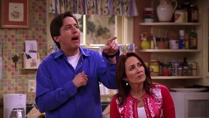 Everybody Loves Raymond S09E15 Pats Secret