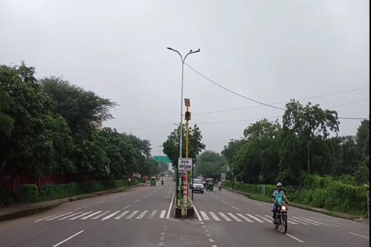 Rajasthan Weather : जयपुर में आज सवेरे धूप ​खिली, मौसम का मिजाज रहा ठंडा, तापमान में आई गिरावट