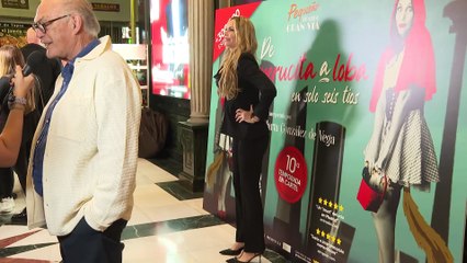 Pedro Piqueras no lo puede disimular: su desternillante reacción al coincidir con Yola Berrocal en un photocall