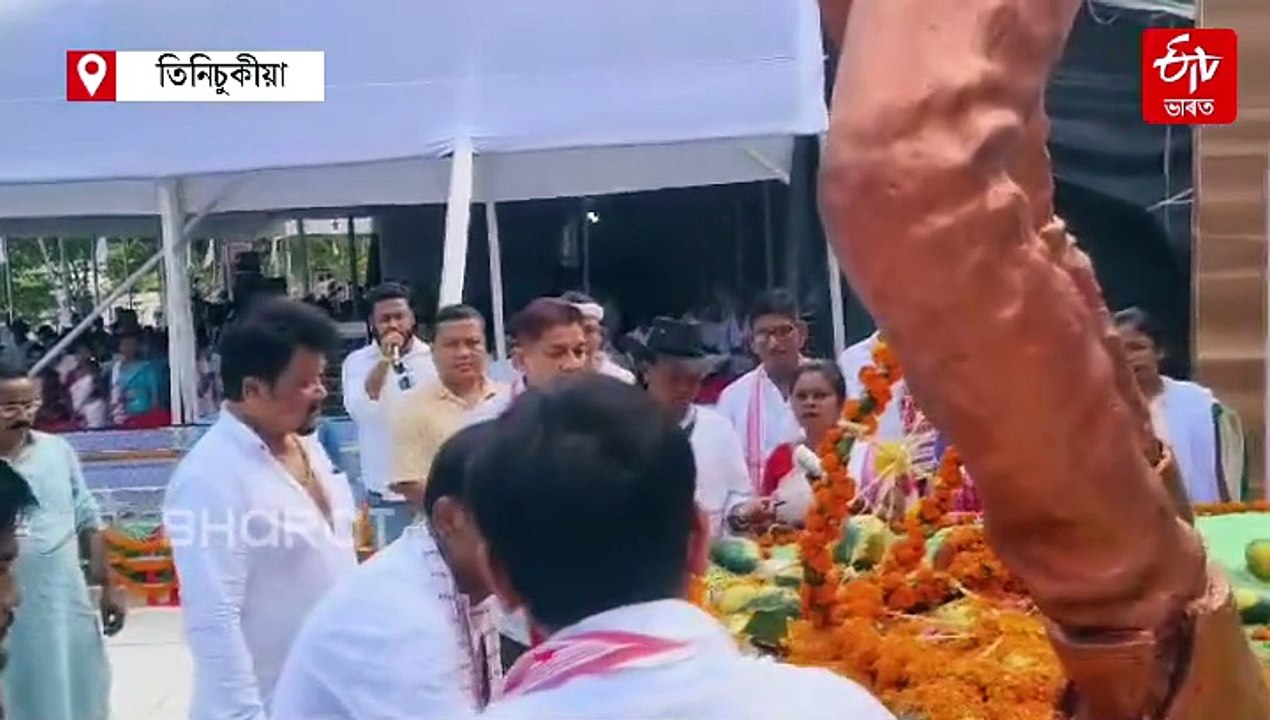 জুবিন গাৰ্গে নিজ হাতেৰে উন্মোচন কৰা তেওঁৰ প্ৰথমটো প্ৰতিমূৰ্তি ক’ত আছে জানেনে ?