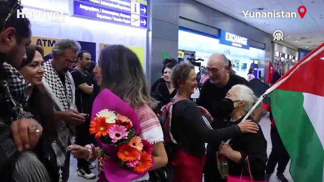 Greta Thunberg'in de aralarında olduğu Küresel Sumud Filosu aktivistleri Yunanistan’da