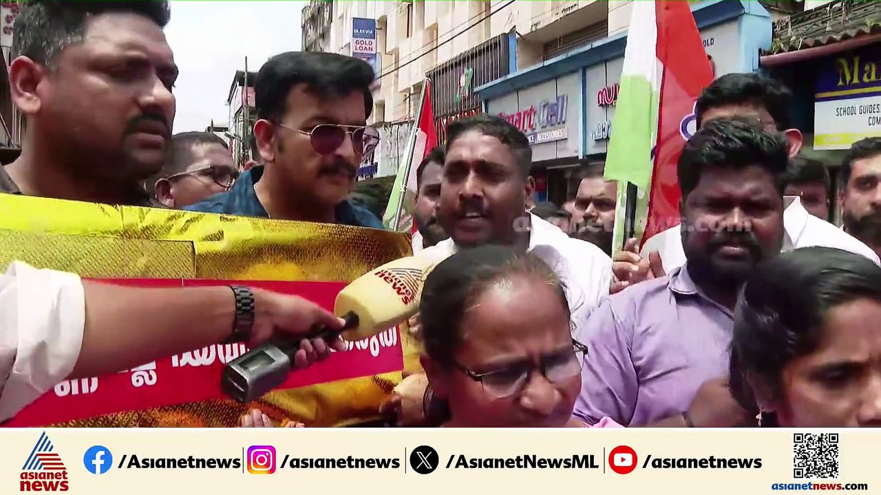 'ഇത് സ്വർണ്ണമല്ല ദയവായി കക്കരുത്'; ദേവസ്വം ബോർഡ...