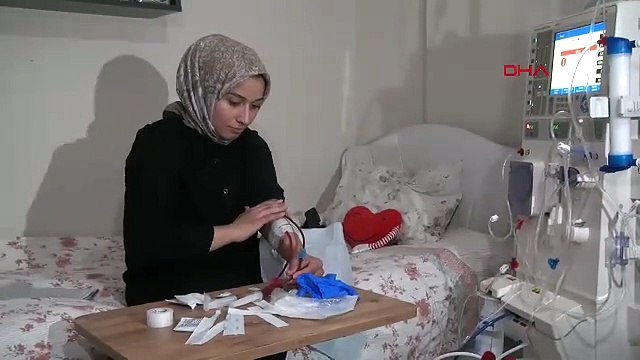 Böbrek yetmezliği çekiyordu; 27 yaşında evdeki tedaviyle hayata tutundu