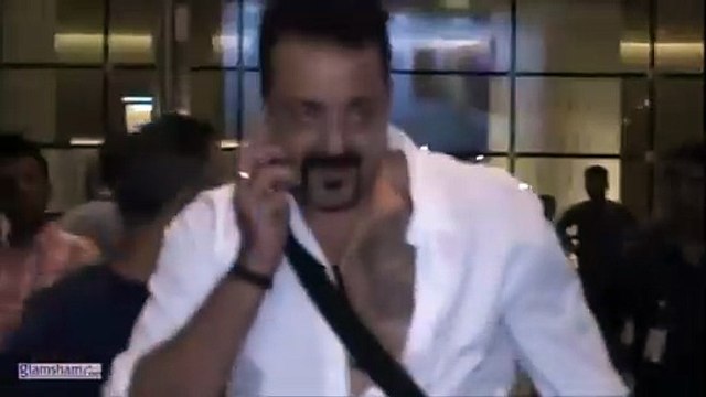 Cool, calm, and airport-ready, Sanjay Dutt keeping it effortlessly stylish ✈️😎 #glamsham #sanjaydutt #airportstyle #bollywood #celebrityspotting #mumbaiairport #casualvibes glamsham, sanjay dutt, airport style, bollywood, celebrity spotting, mumbai air