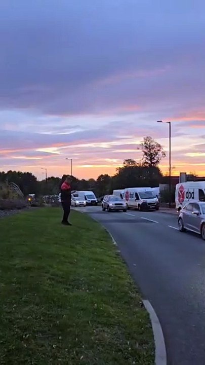 Sunderland DPD drivers withdraw service in dispute over change in delivery payments