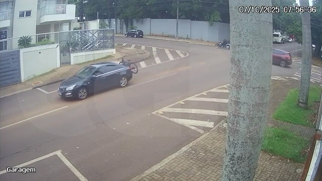 Vídeo: Fiat Uno quase capota após colisão com Mitsubishi Pajero em Cascavel