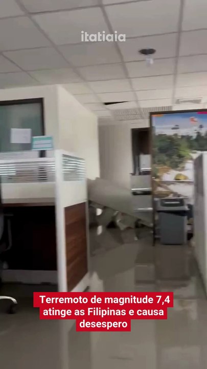 Vídeo: terremoto de magnitude 7,4 atinge as Filipinas e causa desespero