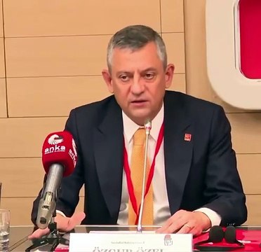 CHP Lideri Özel hiç sıkılmadan yalanlarla Türkiye’yi şikayet etti! Geleceğin iktidarına darbe yapılmış
