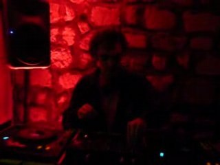 Sacred Tree Portail  Vs Pym's@le Pix bar