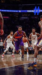 Suns reveal true self in preseason win over Lakers