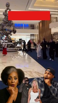 Gims a officiellement présenté sa nouvelle go au Carbone à Dubaï…En tout cas paraît qu’elle s’appelle Antonella. La mauvaise de bouche de Booba avait dit que la go était alors escorte. Et que Gims voulait en faire sa 3e femme.