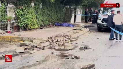 İstanbul'da kaldırımda otomobilin çarptığı kişi hayatını kaybetti