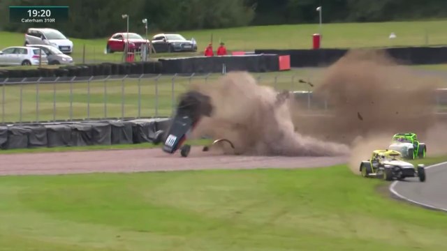 Caterham Seven 310R Championship 2025 Oulton Park Race 3 Start Price Flips