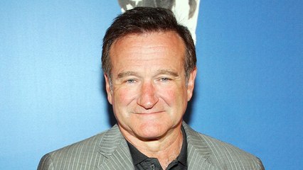 Robin Williams' Daughter Pleads for People to Stop Sending Her AI Videos of Her Late Dad | THR News Video