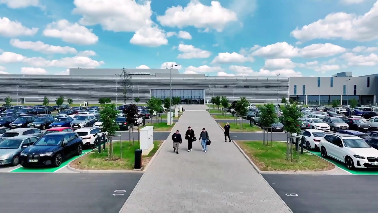 Das neue BMW Group Werk Debrecen mit der Serienproduktion des BMW iX3 - Qualitäts