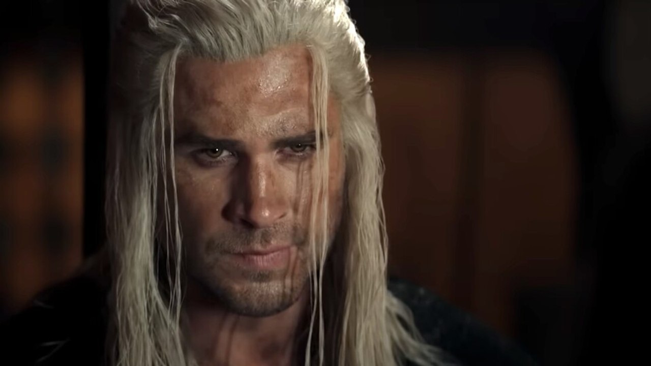 The witcher: in drei wochen feiert liam hemsworth sein debüt als geralt auf netflix - im neuen trailer zu staffel 4 gibt er seine kampfkünste zum besten