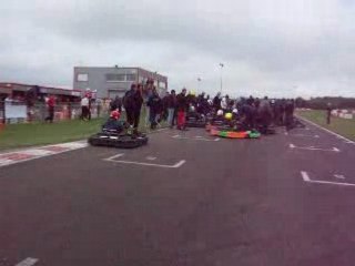 24H karting l'arrivée finish