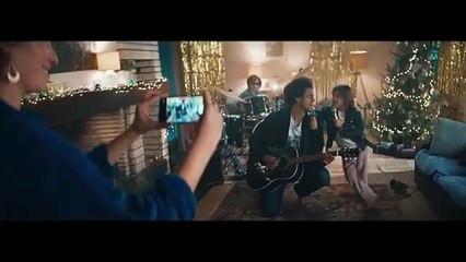 Johnny Hallyday – Publicité Bouygues Telecom 2021 – “Tout le Noël qu’on aime” (60 secondes)