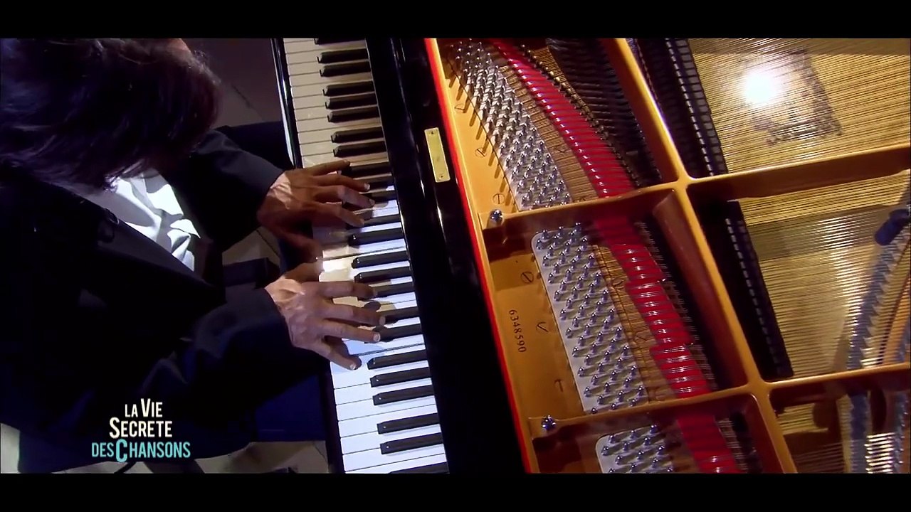 Johnny Hallyday & Daniel Balavoine – “Je ne suis pas un héros” | La vie secrète des chansons (André Manoukian, 2021)