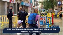 Una tubería rota inunda la calle Oms de Palma sin afectar al suministro