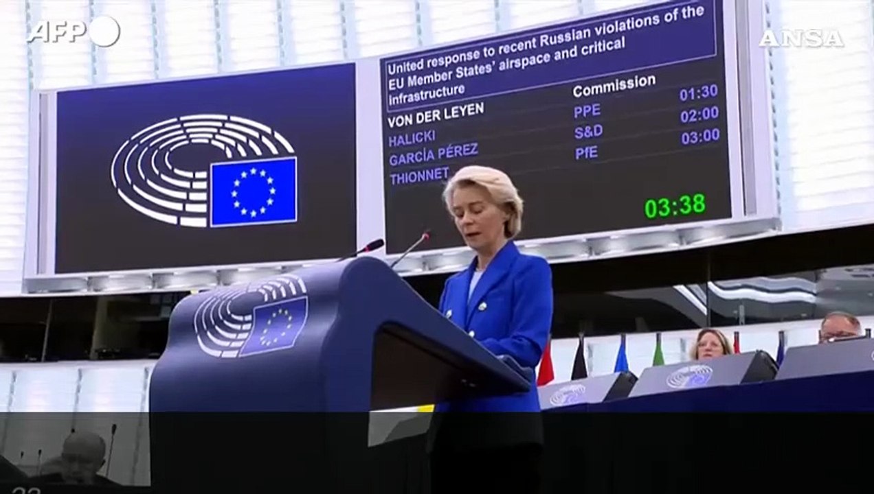 Von der Leyen: "Contro l'Ue una guerra ibrida della Russia. L'Europa deve reagire"