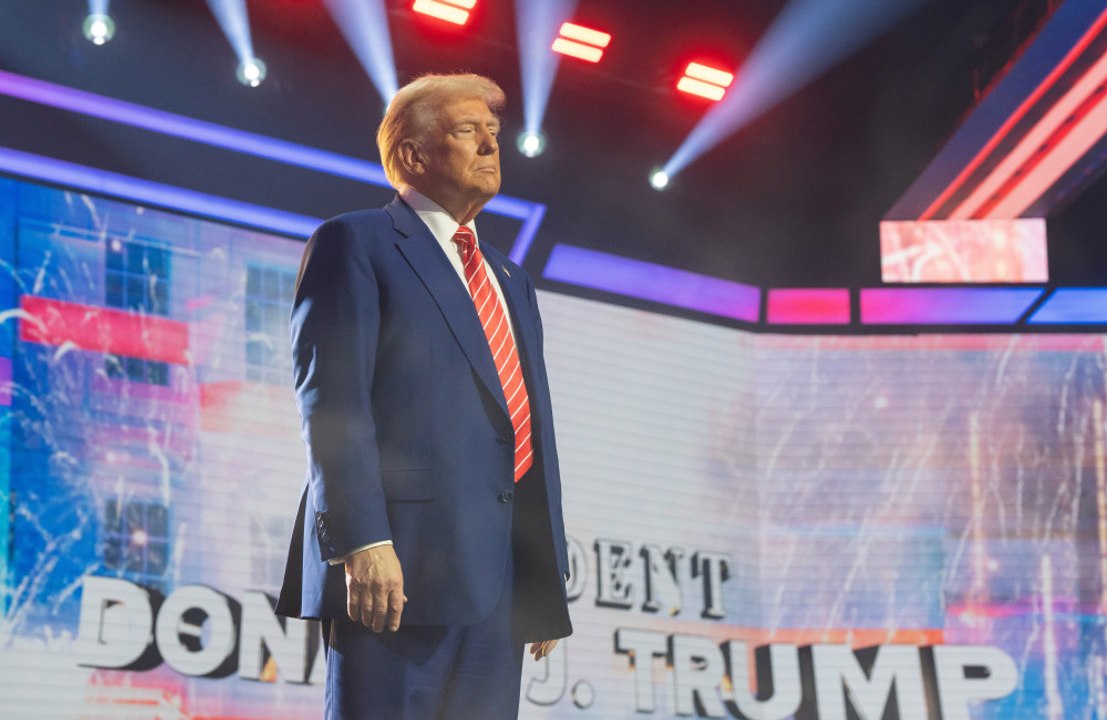 Donald Trump definisce 'ridicola' di scegliere Bad Bunny come artista del Super Bowl