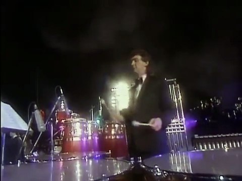 Freddie Mercury ft. Montserrat Caballe - Barcelona (Live in Olimpiada Cultural)